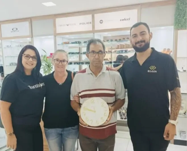 Cliente e peça ELGIN XV